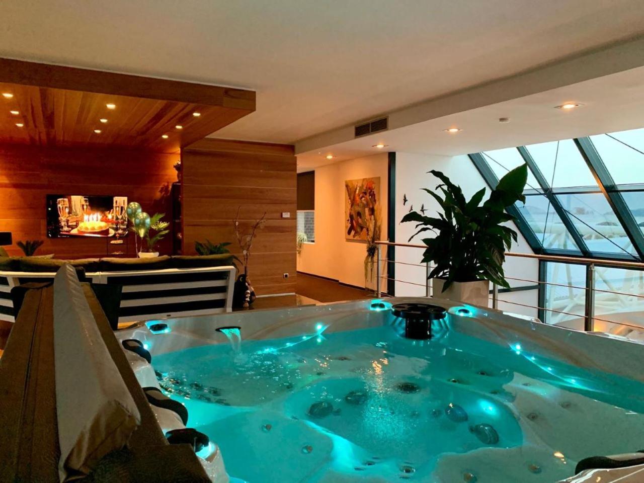 Wellness Dome Penthouse Suite Kerkrade Eksteriør bilde